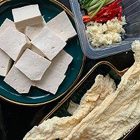 超级下饭的豆腐焖腐竹的做法图解1