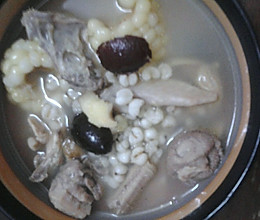 红枣薏米母鸡汤的做法