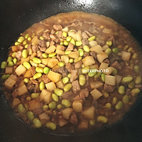 酸笋肉丁炒毛豆，开胃又下饭的做法图解6