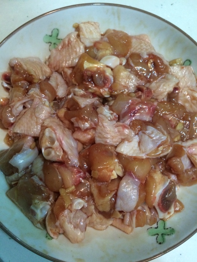 销魂辣子鸡的做法图解1