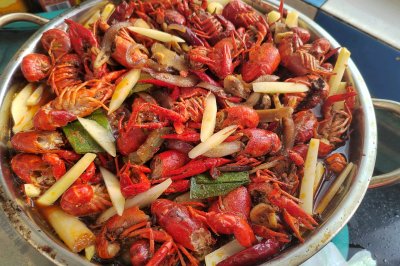 麻辣小龙虾