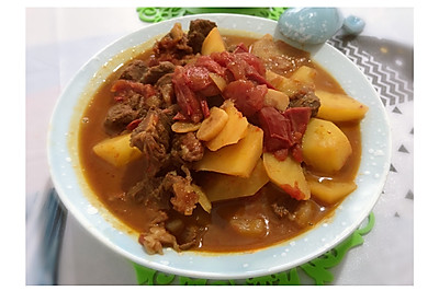 西红柿牛肉炖土豆