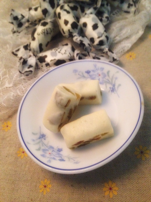 曼越莓牛扎糖的做法图解8