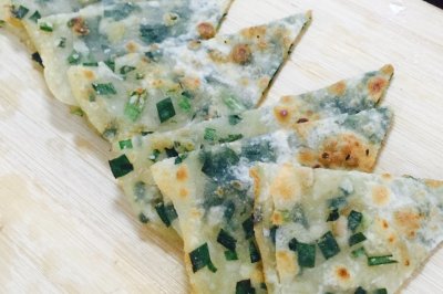 饺子皮做千层饼  芝麻&葱肉