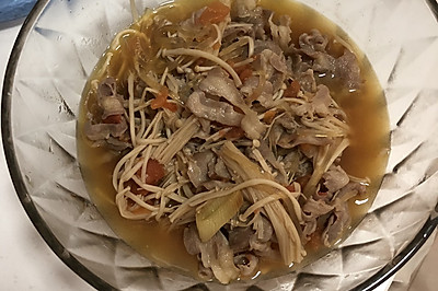 番茄金针菇肥牛