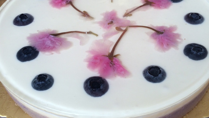 镜面樱花蓝莓渐变芝士蛋糕