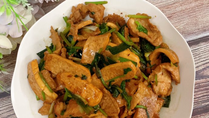 酱香豆干炒肉片