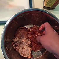 红酒焗鸡扒的做法图解2