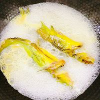 番茄黄骨鱼汤的做法图解4