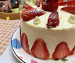 超有氛围的草莓粗胚蛋糕的做法