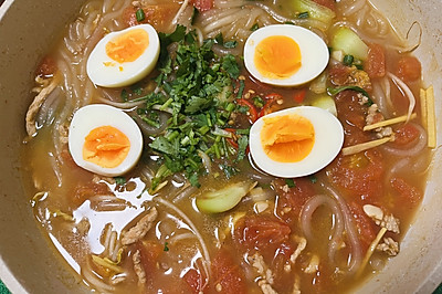 酸甜可口西红柿肉丝土豆粉