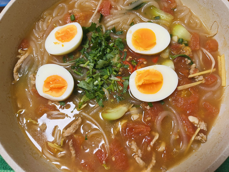 酸甜可口西红柿肉丝土豆粉的做法
