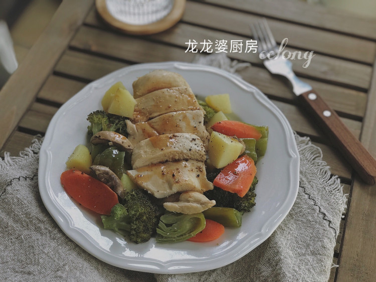 【黑椒杂蔬鸡胸肉】的做法