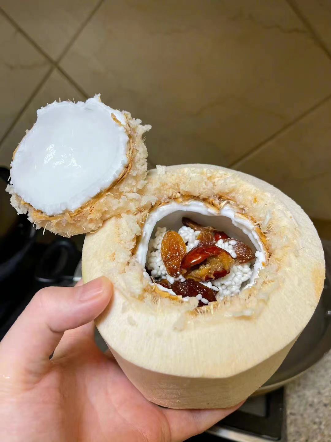 椰子饭（附椰子开盖方法）怎么做_椰子饭（附椰子开盖方法）的做法_瑗瑗baby_豆果美食