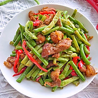 简单的豆角炒肉的做法图解11