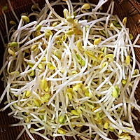 豆芽圆子汤的做法图解3