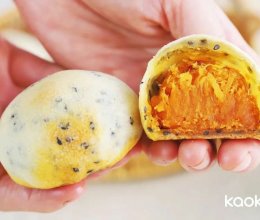咸蛋黄肉松麻薯球｜冬日的第一份仪式感！咸蛋黄控别错过！的做法