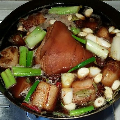 无骨酱肘子方块肉