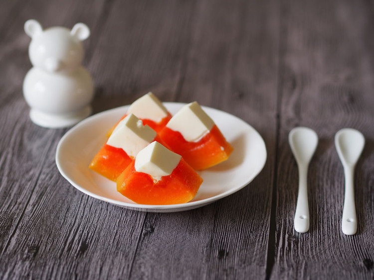 3步小食：颜值超高的木瓜奶冻的做法