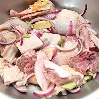 闽南美食:姜母鸭的做法图解1
