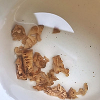 秋冬养生之羊肚菌排骨汤的做法图解5