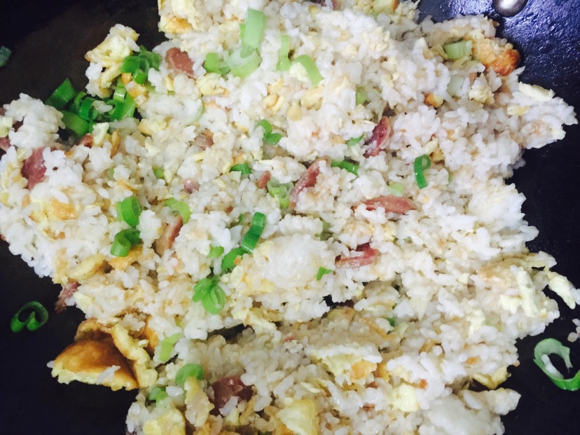 腊肠鸡蛋炒米饭的做法图解10