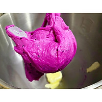 火龙果黑米麻薯软欧包的做法图解2