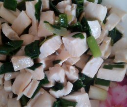 蒜苗清炒白豆腐干的做法