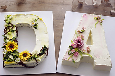 来自春天的浪漫-字母蛋糕