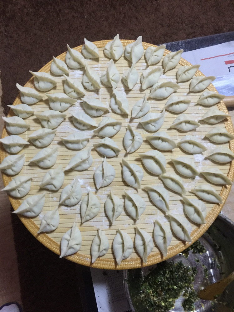 吴记韭菜猪肉三鲜饺子的做法