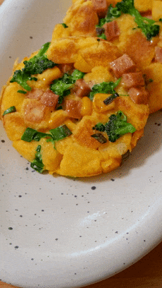 【宝宝辅食】火腿蔬菜蛋堡的做法