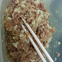 孜然味蒜薹肉沫的做法图解3