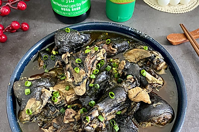 鲜香美味蒸乌鸡