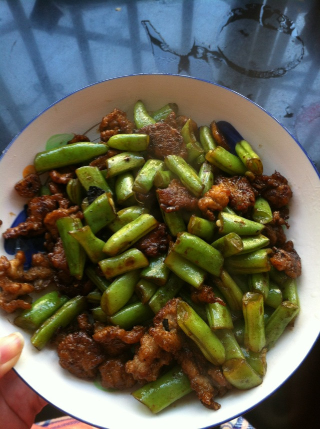 豆角炒肉的做法