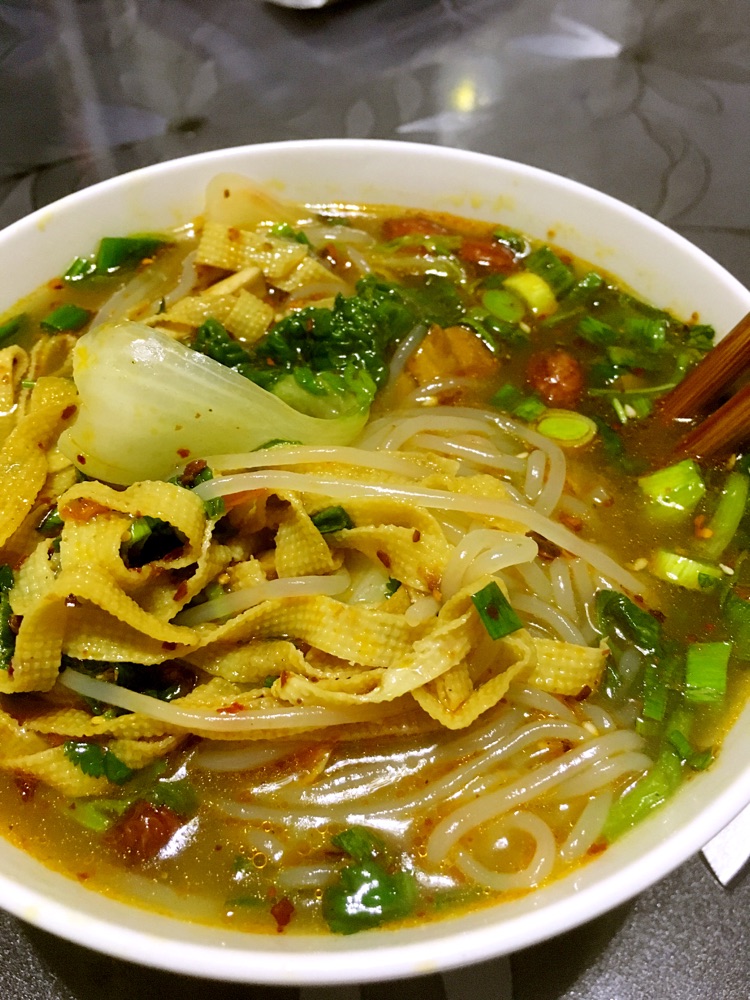 美味自制麻辣米线