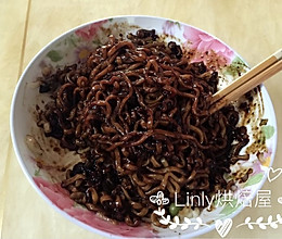 【Linly烘焙屋】韩国炸酱面的做法