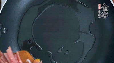 火腿炒尖椒的做法图解3