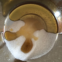 蜂蜜纸杯蛋糕的做法图解2