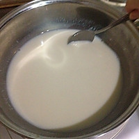 椰蓉牛奶椰汁糕的做法图解3