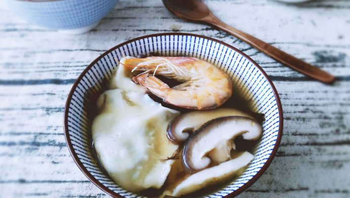 鲜虾汤饺