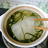 香菇鸡丁肉酱米线的做法图解9