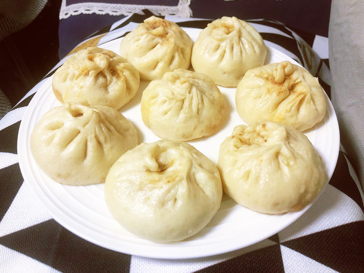 荸荠肉馅儿包子的做法