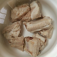 糖醋可乐排骨的做法图解1