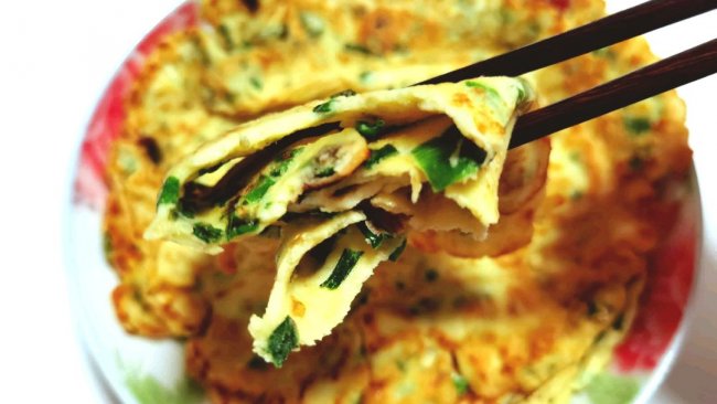 家常之香葱鸡蛋煎饼的做法