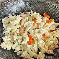 #金龙鱼橄榄油调和油520美食菜谱#干煸菜花的做法图解6
