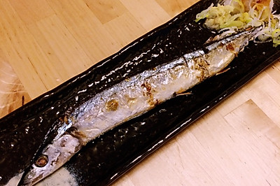 日式盐烤秋刀鱼