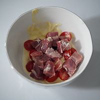 #丘比小能手料理课堂#番茄牛肉沙拉佐法棍的做法图解5