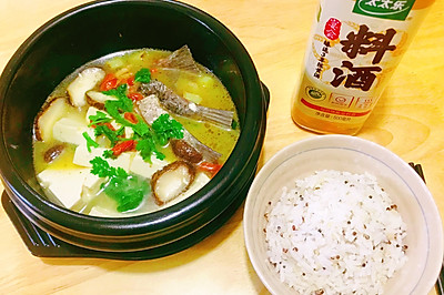 腊鱼尾炖豆腐