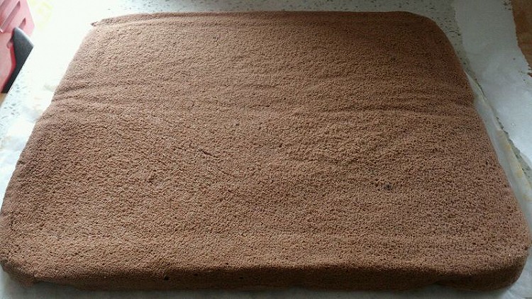 巧克力蛋糕卷胚子的做法