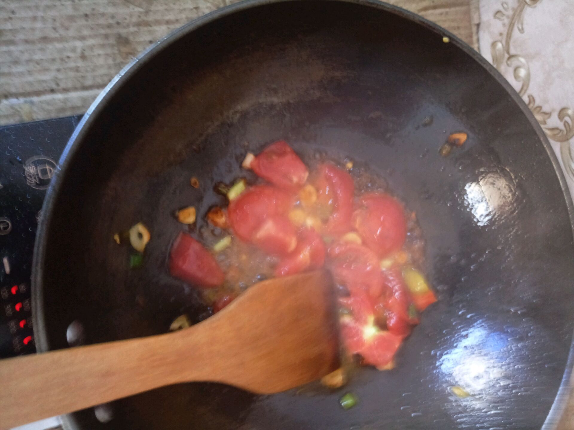 青椒西红柿炒洋葱怎么做_青椒西红柿炒洋葱的做法_豆果美食